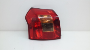  Rear corner lamp 