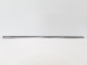 Lèche-vitre extérieur de porte arrière - 828210169R