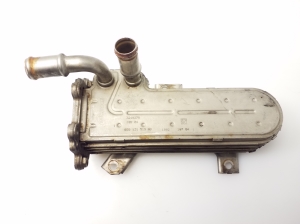AGR-Ventilkühler - 038131513ad