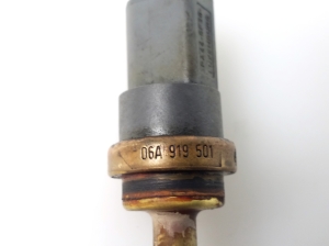Volkswagen Golf V (2003–2009) Dzesēšanas šķidruma temperatūras sensors 06a919501 - 3