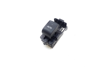  Front door glass switch  - 8481033120 