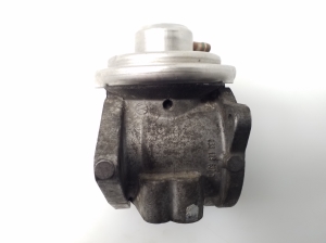  EGR valve 