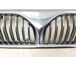Mitsubishi Galant (1996–2006) Front grille - 3