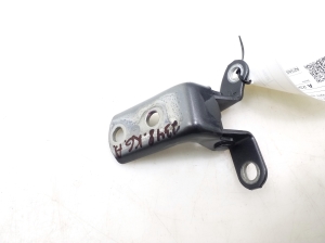 TOYOTA CHR (2016–2026) Rear side door lower hinge 687800D071 - 2