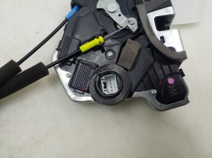TOYOTA CHR (2016–2026) Front door lock 6904005150 - 2