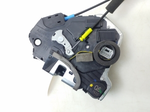 TOYOTA CHR (2016–2026) Priekšējo durvju slēdzene 6903002250 - 2