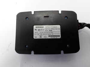 RENAULT Scenic (2003–2010) Audio, video, navigatsioon 7711423607 - 4