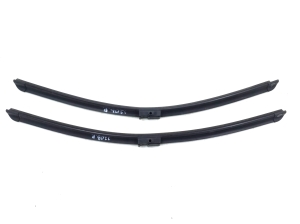  Windshield wiper blades 