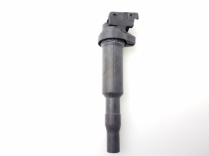 BMW 3 SERIES E90 (2004–2013) Süütepool 0221504470 - 2