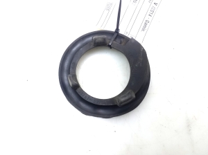 TOYOTA PRIUS Plius V W40 (2011–2018) Rear spring support 4825752010 - 3