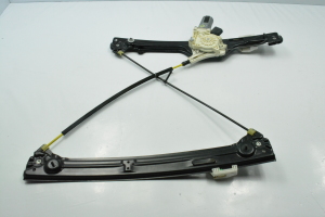 Front door window regulator and its parts - 7197301E