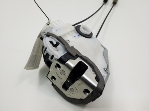 TOYOTA PRIUS Prime (2016–2022) Rear side door lock 6905052210 - 2
