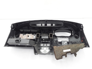 Dacia Logan I (2004–2012) Dashboard and its parts 8200213820 - 5