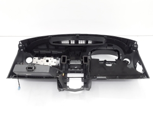 Dacia Logan I (2004–2012) Dashboard and its parts 8200213820 - 5