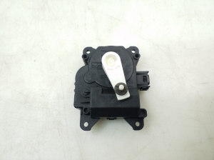 TOYOTA PRIUS Plius V W40 (2011–2018) Salongi soojenduse klapi mootor 8710642150 - 3