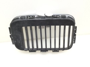 BMW 3 SERIES E36 (1990–2000) Kühlergrill 8151547 - 3
