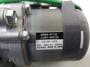 TOYOTA PRIUS Plius V W40 (2011–2018) Roolisammas ja selle osad - 5