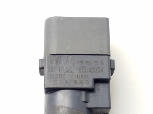 Volkswagen Touareg I (2002–2010) Ignition coil 022905715B - 3