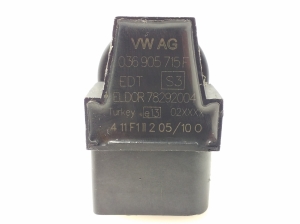 Volkswagen Golf VI (2008–2013) Süütepool 036905715F - 2