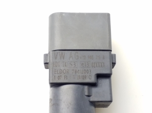 Volkswagen Touareg I (2002–2010) Zündspule 022905715B - 3
