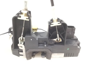 Opel Signum (2003–2008) Rear side door lock 13157759 - 4