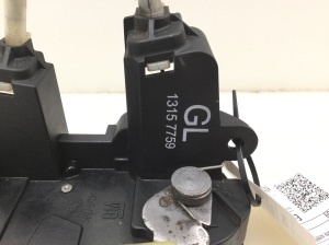 Opel Signum (2003–2008) Rear side door lock 13157759 - 2