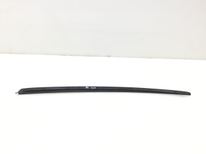  Windscreen strut outer 