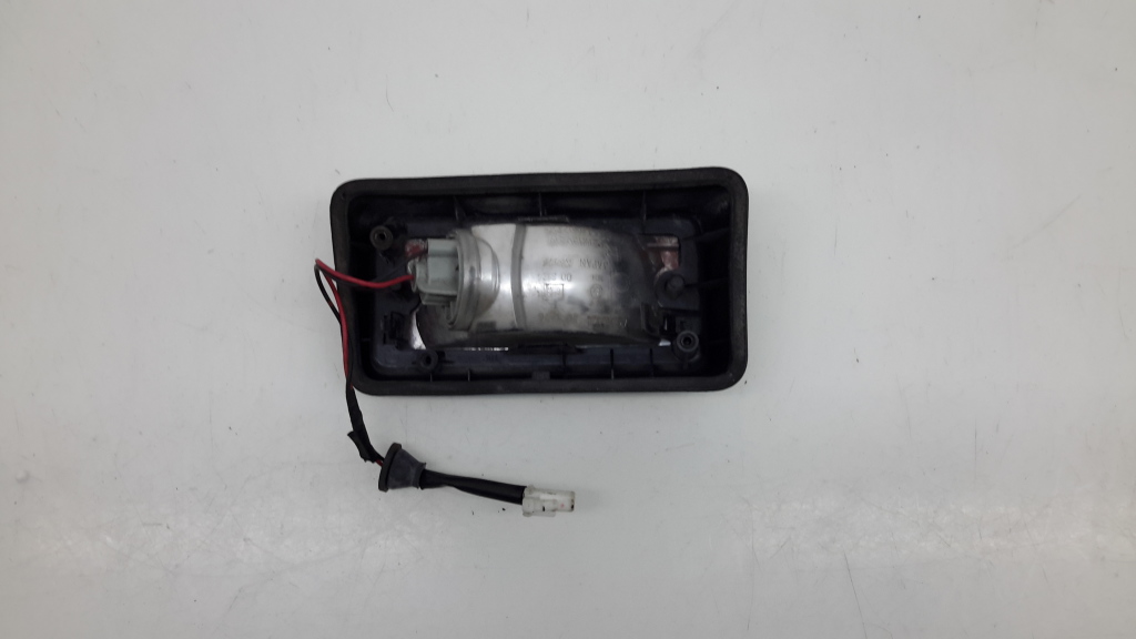 TOYOTA RAV4 2 generation (XA20) (2000-2006) Rear Right Fog Light 20974615