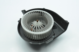Heater blower motor - 6R2819015