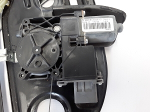 RENAULT Megane III (2008–2016) Rear side door window regulator 827200018R - 4