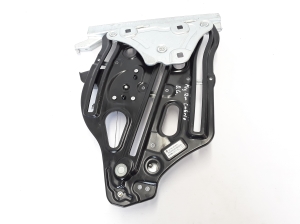 RENAULT Megane III (2008–2016) Rear side door window regulator 827200018R - 5
