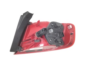 AUDI A4 B8 (2007–2016) Hintere Eckleuchte und ihre Teile 8K5945095D - 5
