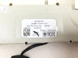 Jaguar XJ (2003–2009) Antenas pastiprinātājs 2W9318C847AD - 2