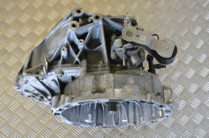 Mercedes Benz A-Class 176 (2012–2018) Käigukast A1762610101 - 3