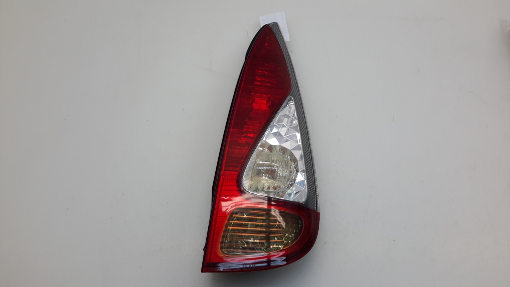 TOYOTA Yaris Verso (1999–2006) Eckleuchte hinten 8155052350 TOYOTA Yaris Verso (1999–2006) Eckleuchte hinten 8155052350