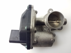Volkswagen Passat B8 (2014–2023) EGR vārsta aizvars 04L131501M - 4