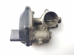  EGR valve 