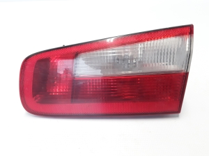 Tail light on trunk lid - 8200002476