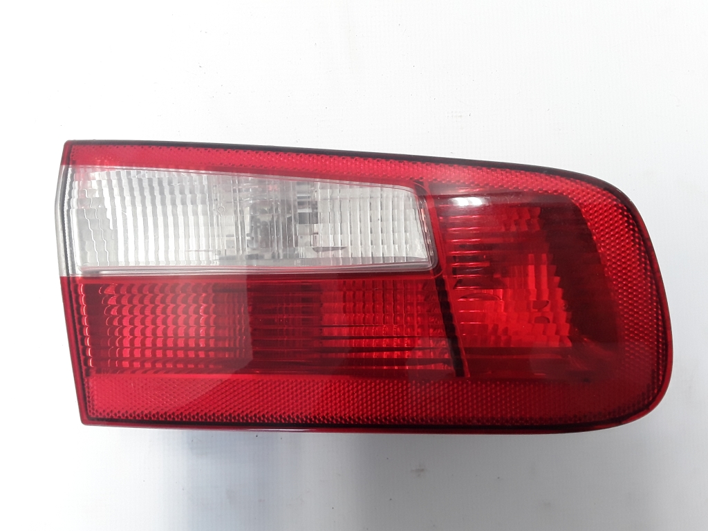 RENAULT Laguna 2 generation (2001-2007) Фонарь крышки багажника левый 8200002475 22312632