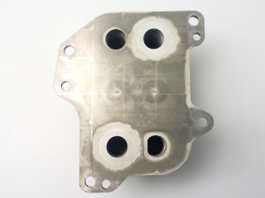 AUDI A4 B8 (2007–2016) Oil cooler 03N117021 - 3