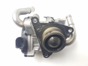  EGR valve 