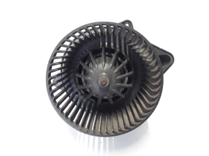Heizungsgebläsemotor - 7701208225