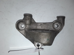 Mootori kinnitus koos padjaga - 8200292833