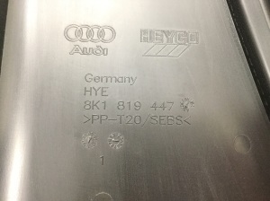 AUDI A4 B8 (2007–2016) Klaasipuhastite mehhanismi kate esiklaasi juures 8K1819447 - 5