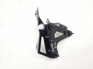 TOYOTA PRIUS Prime (2016–2022) Other bracket 8816147010 - 2