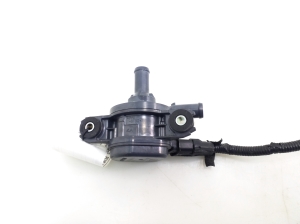TOYOTA PRIUS Prime (2016–2022) Auxiliary water pump G904047040 - 3