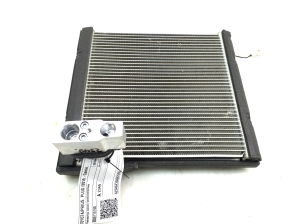 TOYOTA PRIUS Prime (2016–2022) A/C evaporator 8850110160 - 2