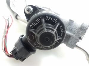  EGR valve 