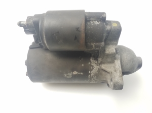 TOYOTA Corolla (2001–2007) Starter 281000D030 - 2