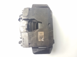 AUDI A4 B8 (2007–2016) Eesmine pidurisadul 4G0106AK - 2